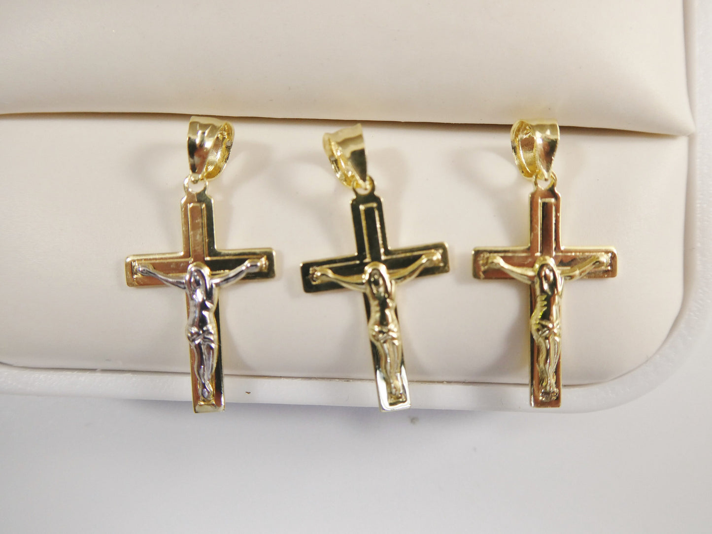 14k real solid yellow gold small cross crucifix pendent
