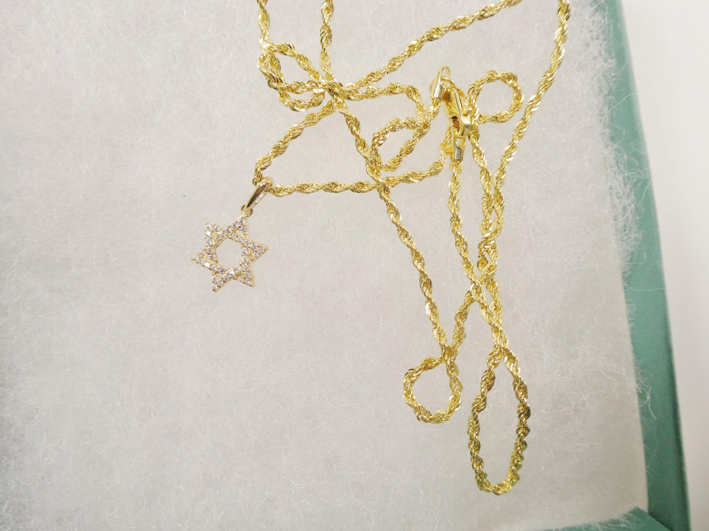 14k real solid yellow gold star David pendent and rope necklace
