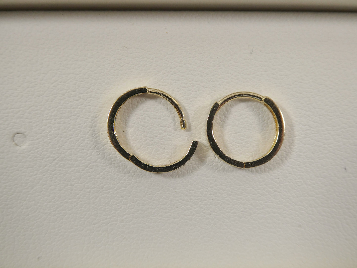 real 10k solid yellow gold 11mm high polish plain hoop huggie earring