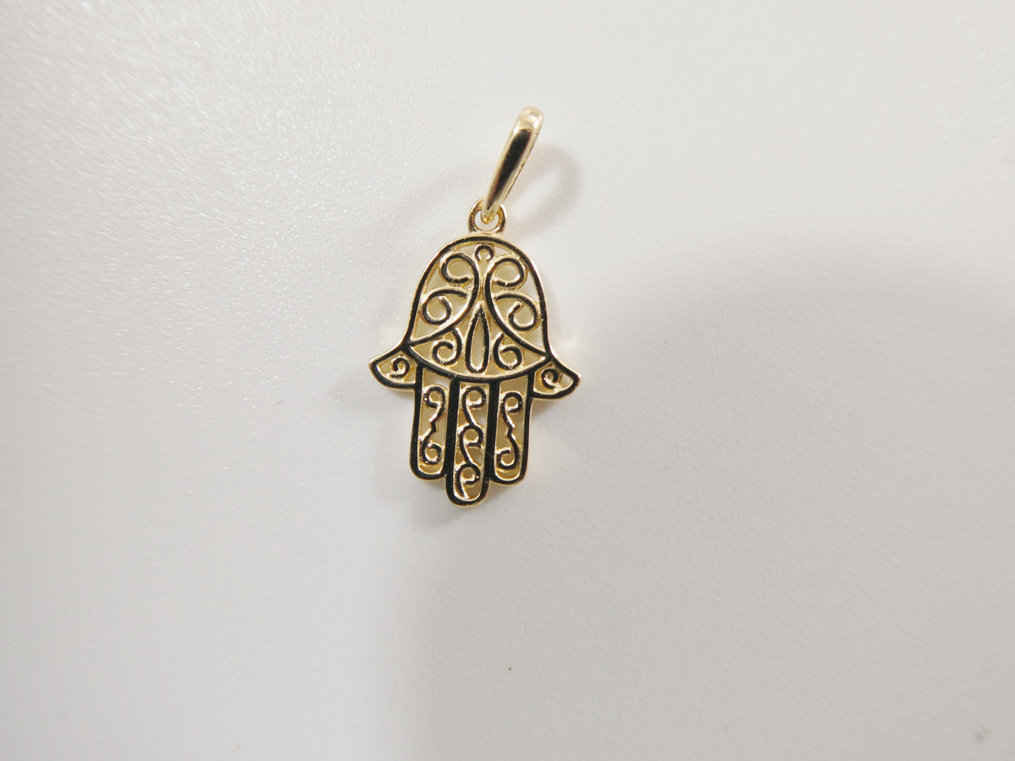 14k real solid yellow gold hand hamsa pendent and cable necklace
