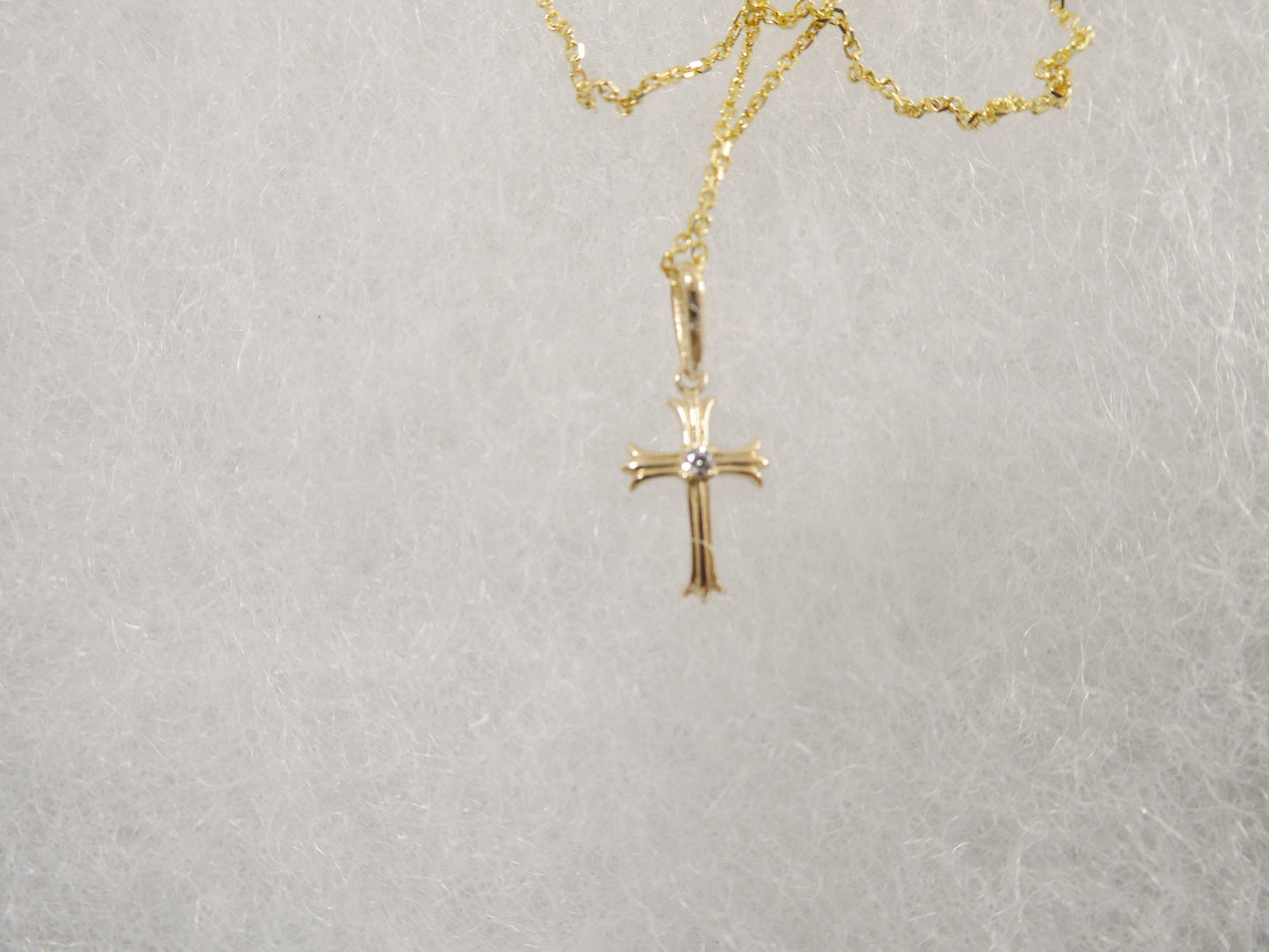 14k real solid yellow gold cross pendent and cable necklace
