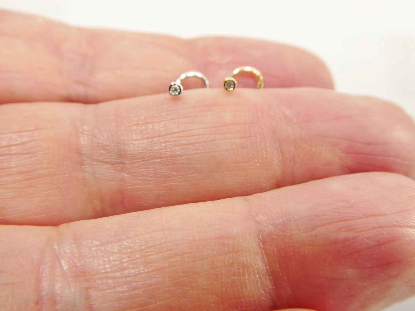 14k real solid yellow gold real diamond stone twist nose ring