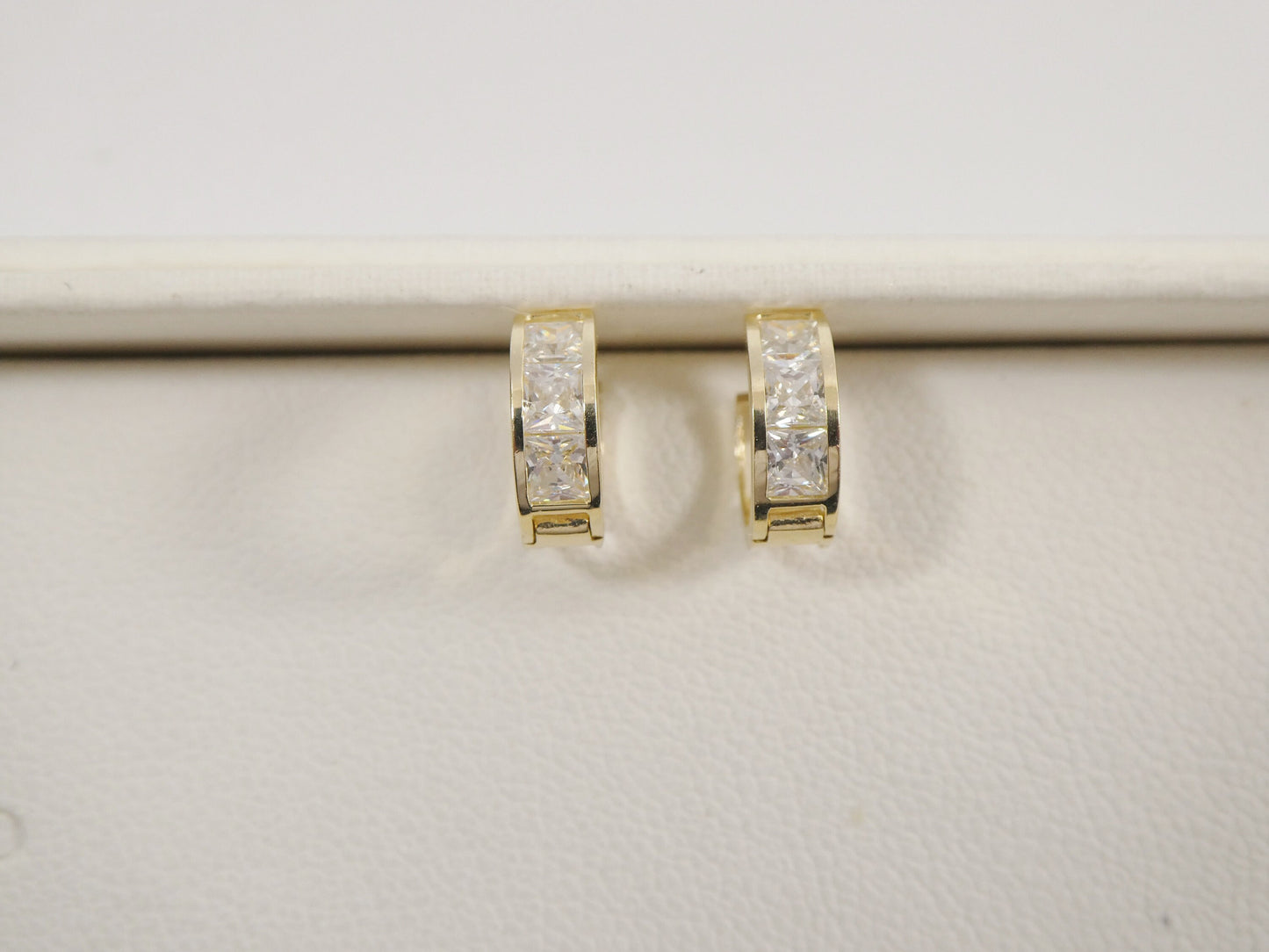 real 10k solid yellow gold small 9mm hoop huggie earrings