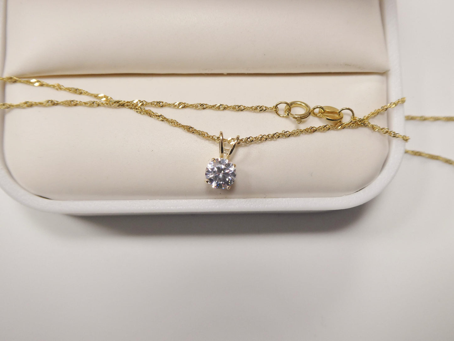 10k real solid yellow gold 16 inch chain and round stone solitaire pendent set