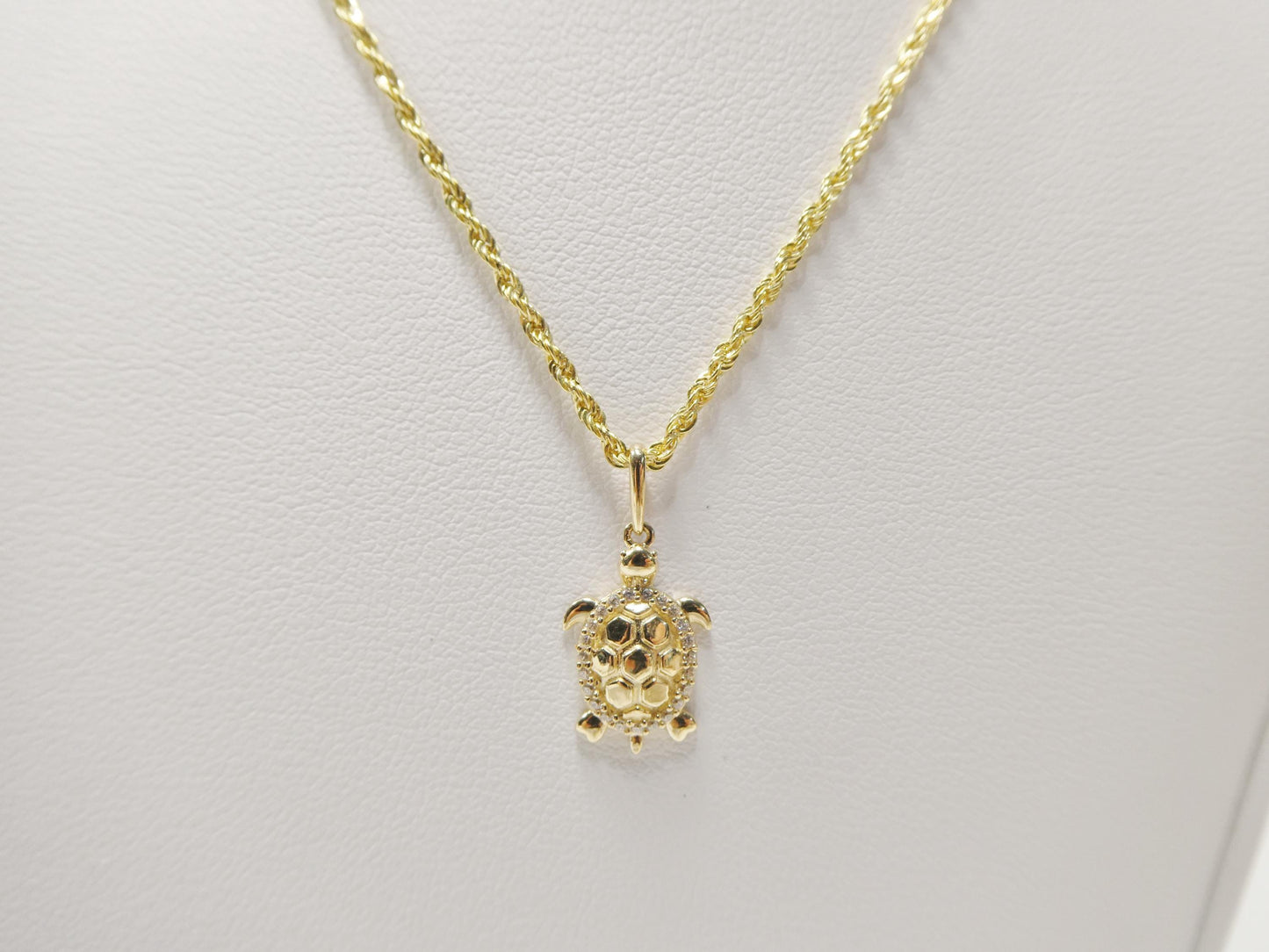 14k real solid yellow gold turtle pendent and rope necklace