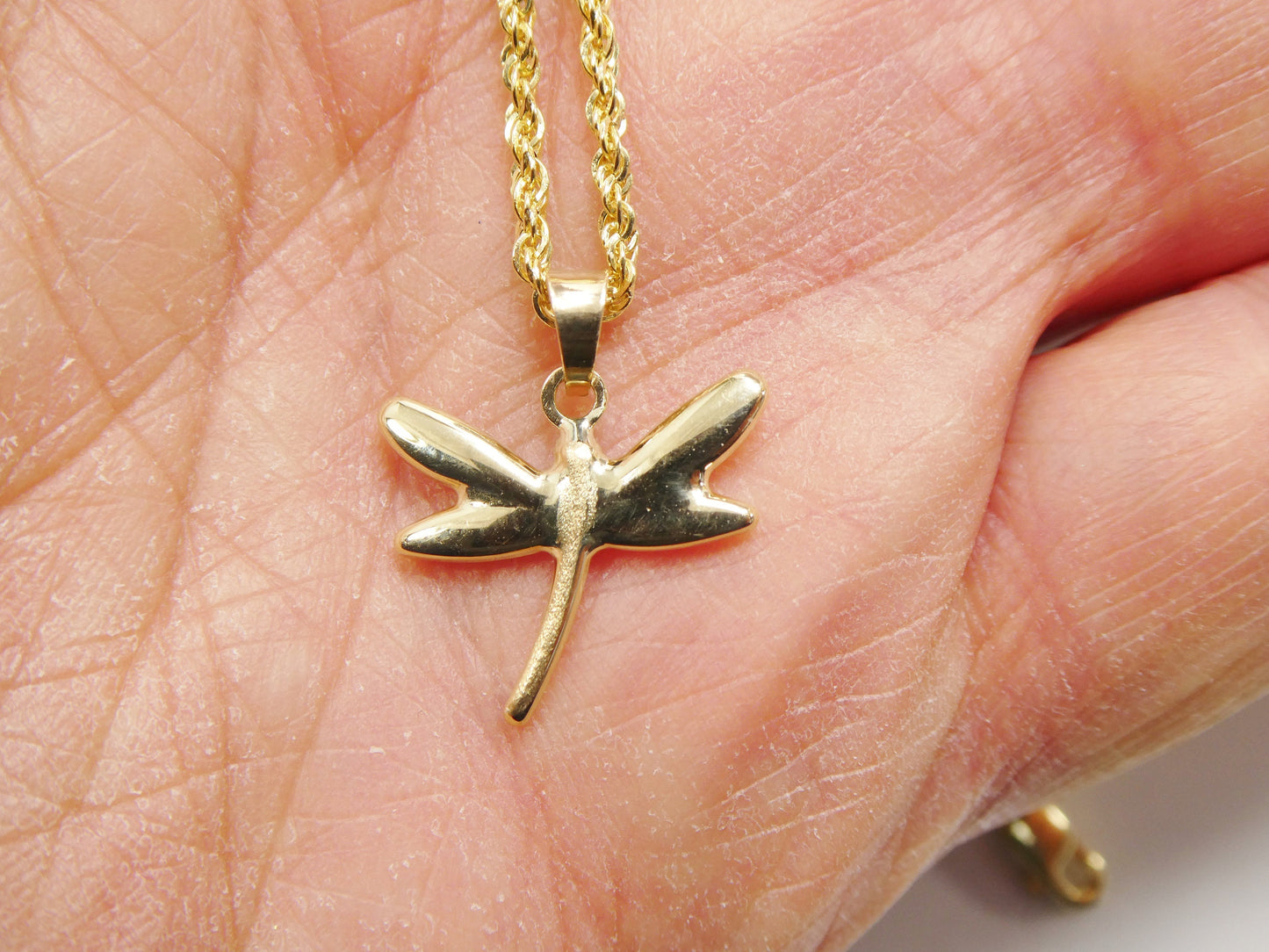 14k real solid yellow gold dragonfly pendent and robe necklace