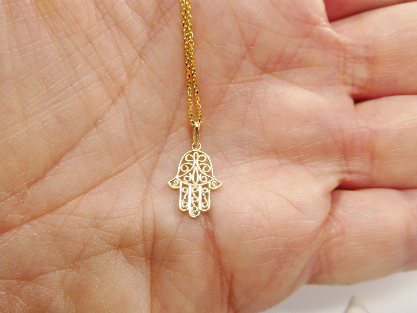 14k real solid yellow gold hand hamsa pendent and cable necklace