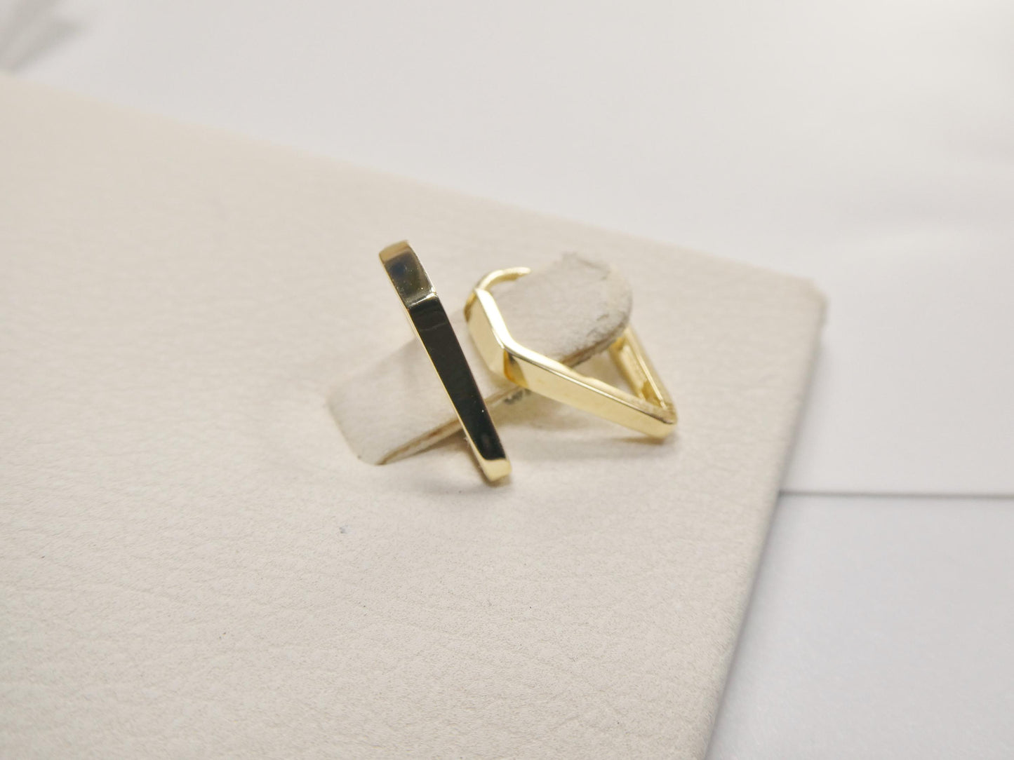 real 10k solid yellow gold designer plain triangle polish hoop huggie earrings