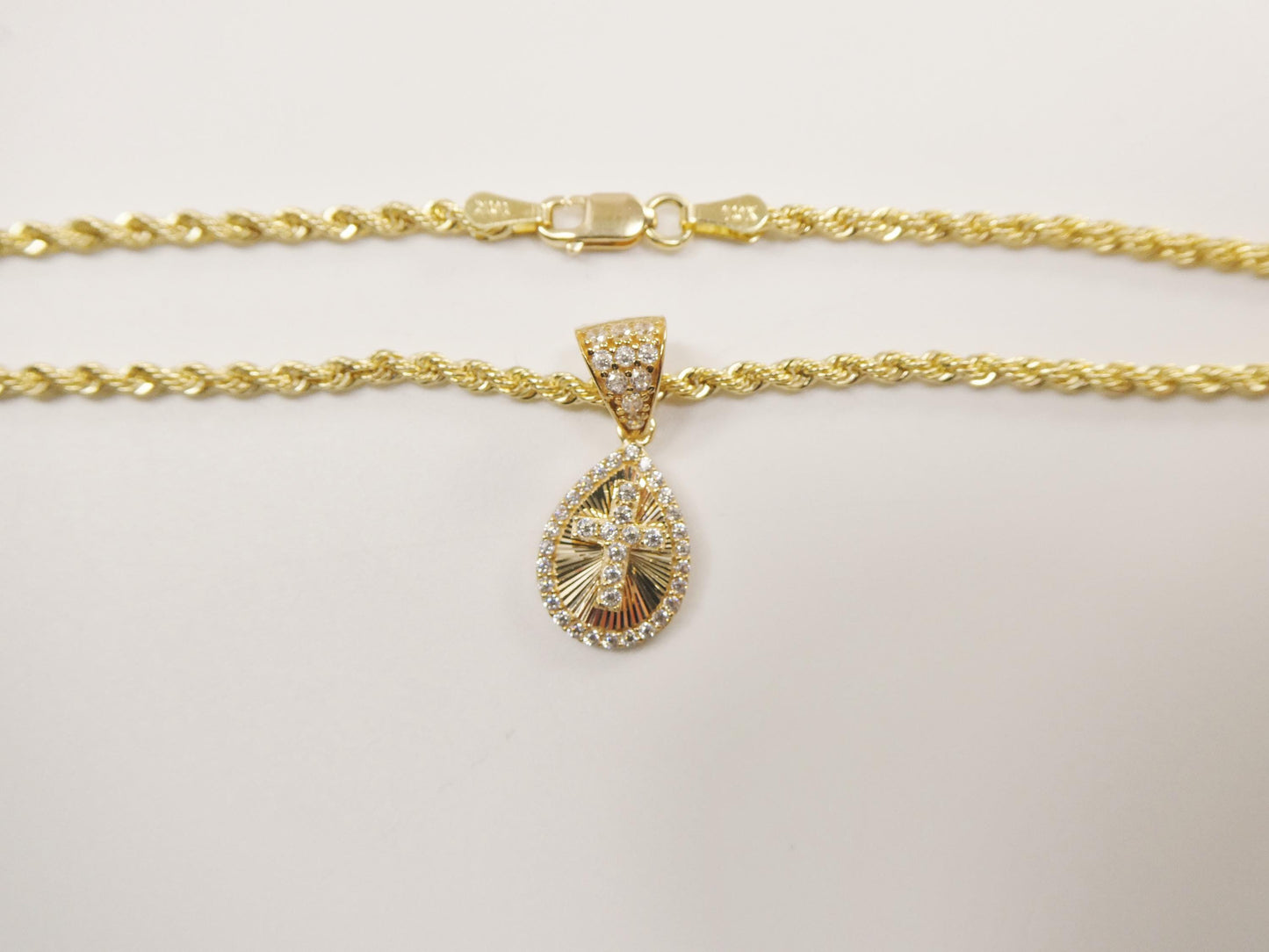 10k real solid yellow gold cross pendent and rope necklace