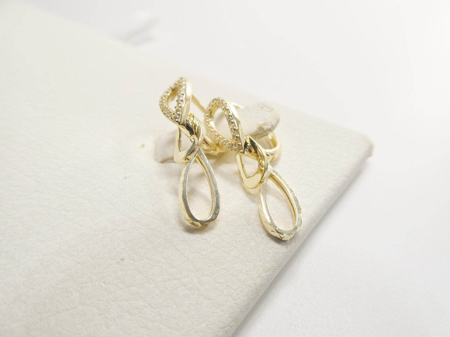 real 10k solid yellow gold designer teardrop hoop huggie earrings