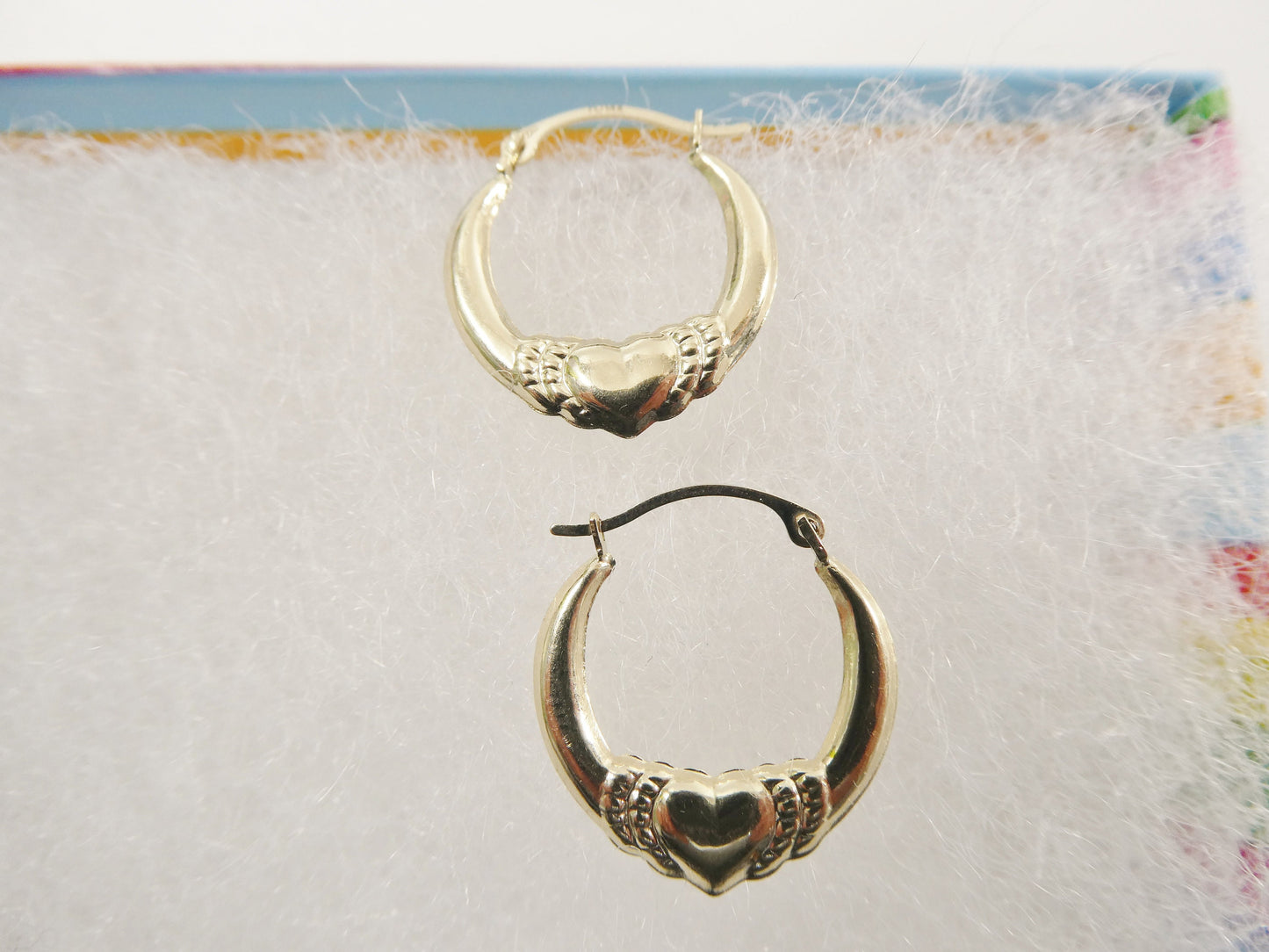 14k real solid yellow gold small heart hoop design earrings