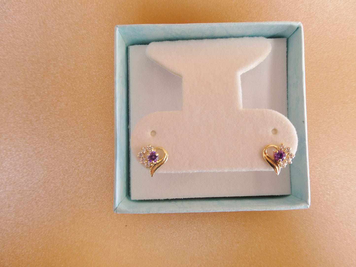 14k real solid yellow gold screw back children earrings heart shape