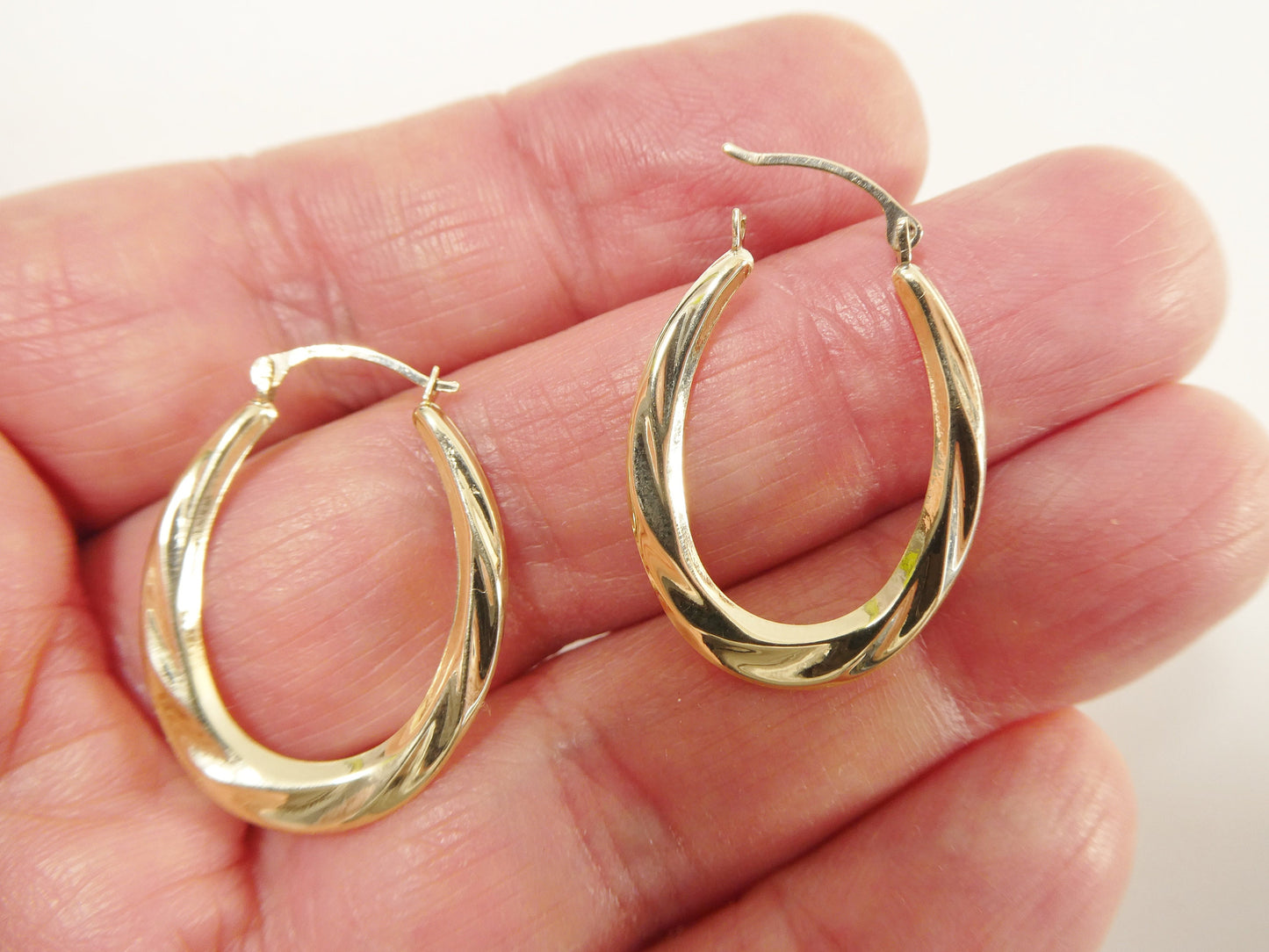 10k real solid yellow gold classic design hoop earrings
