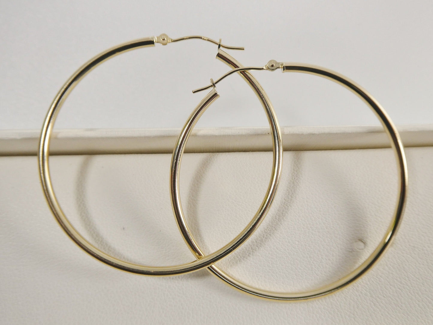 14K real solid yellow gold 2mm / 45mm round hoop earring snap closure high polish finish