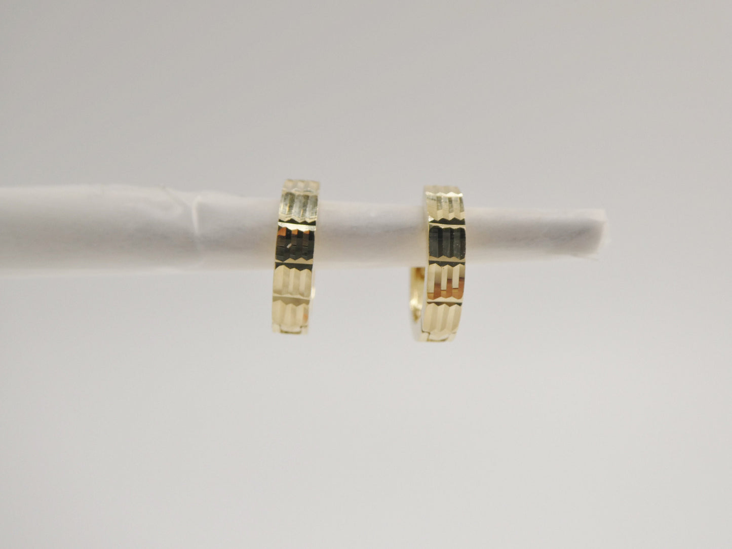 real 10k solid yellow gold diamond cut 10mm hoop huggie earrings