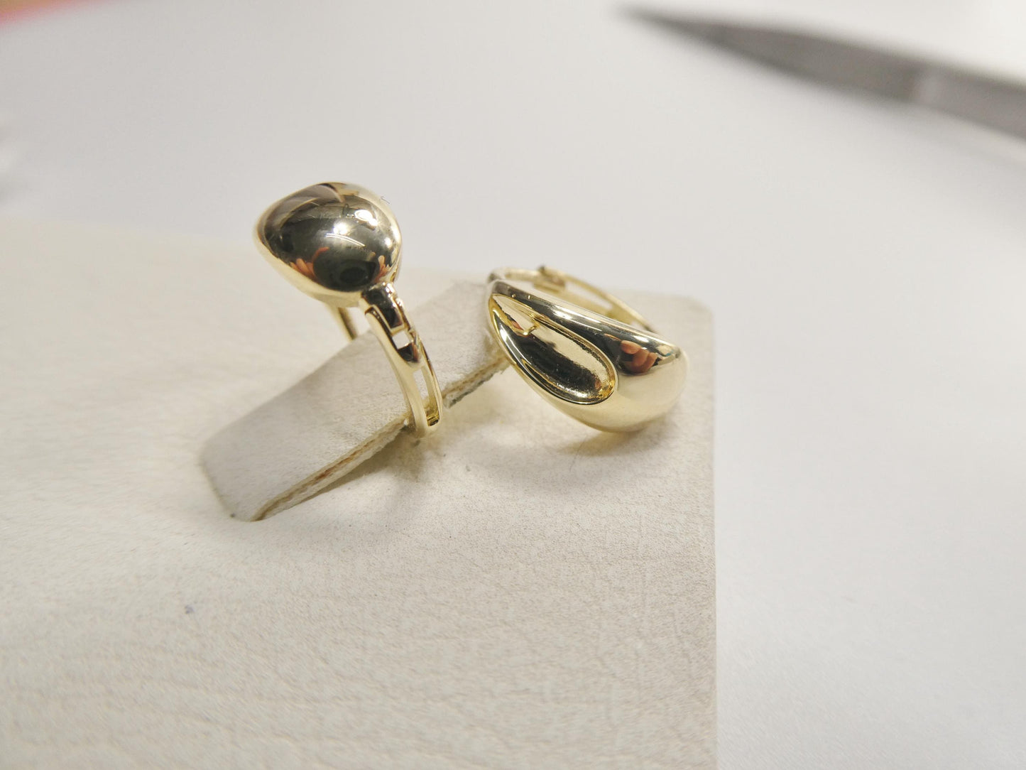 real 10k solid yellow gold designer polish hoop huggie earrings