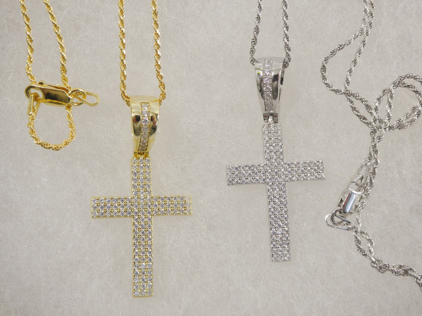 real 925 sterling silver 14k yellow / silver color 18 inch robe chain and cross pendent