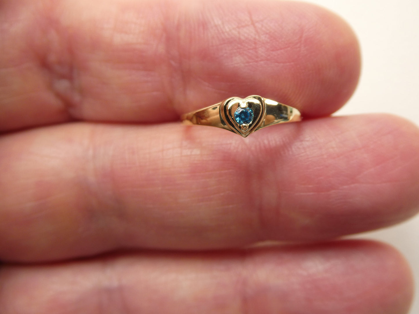 10k solid yellow gold baby children heart shaped color stone ring