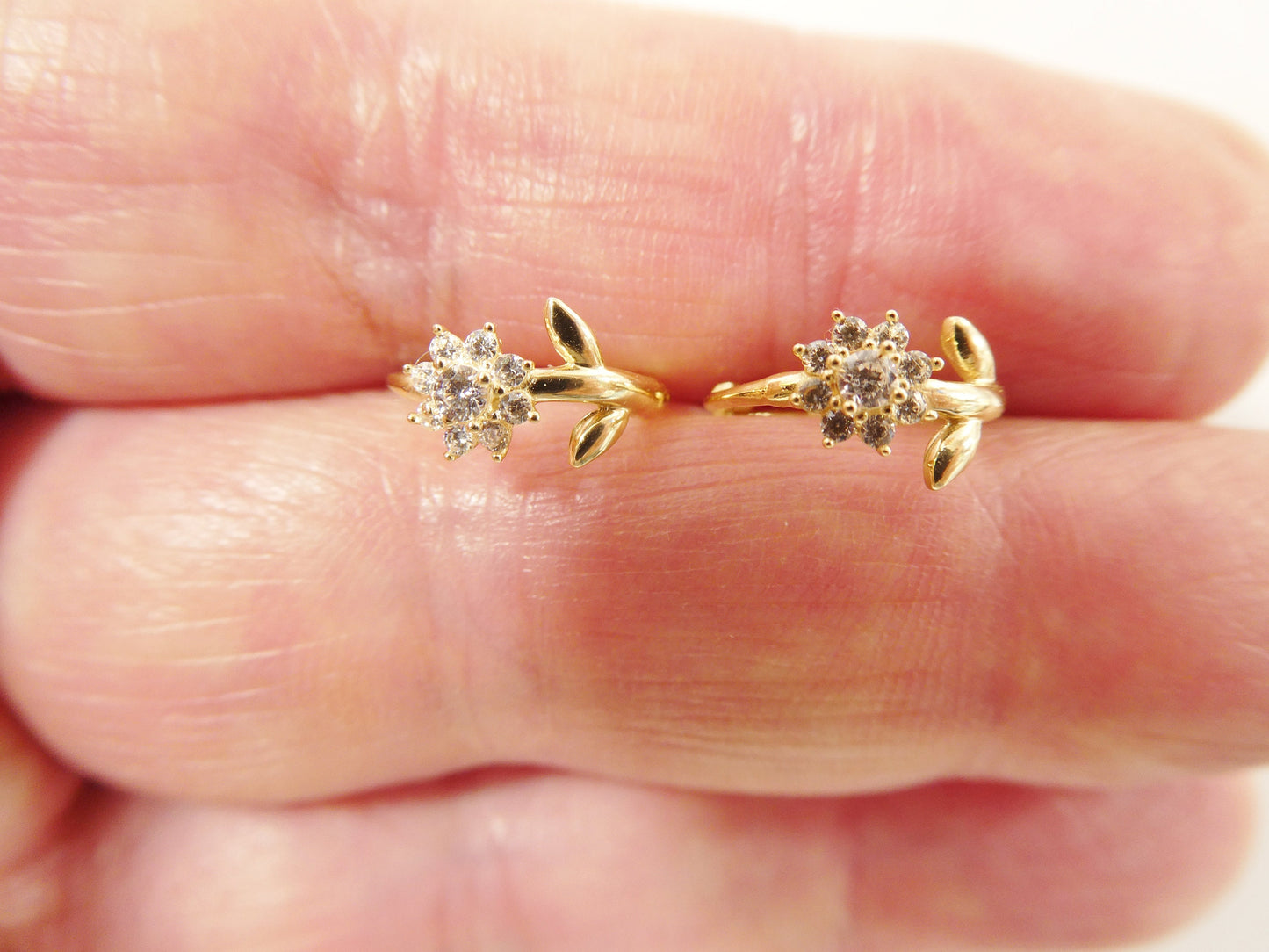 real 10k solid yellow gold flower hoop huggie earring