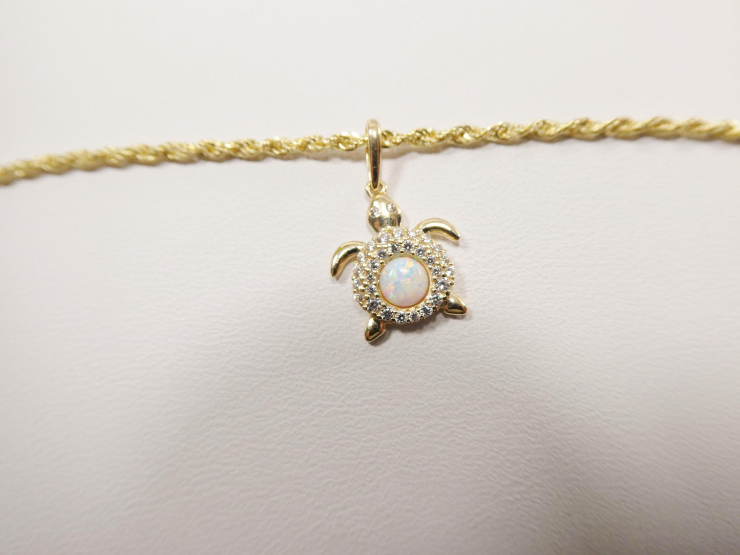 14k real solid yellow gold turtle pendent and rope necklace