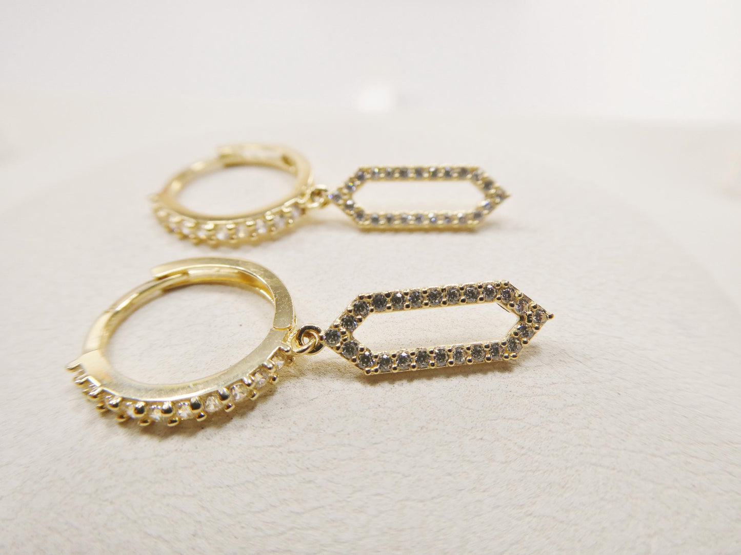 real 10k solid yellow gold paperclip dropping earrings