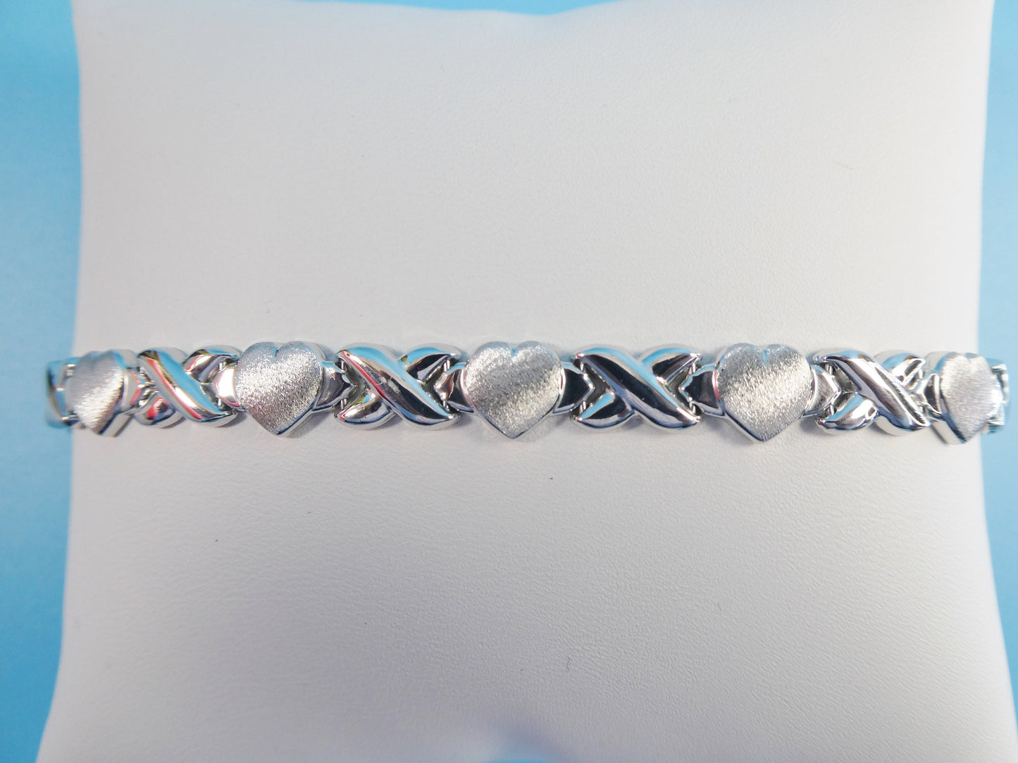 14k white gold color tone necklace xox heart satin finish over real 925 sterling silver