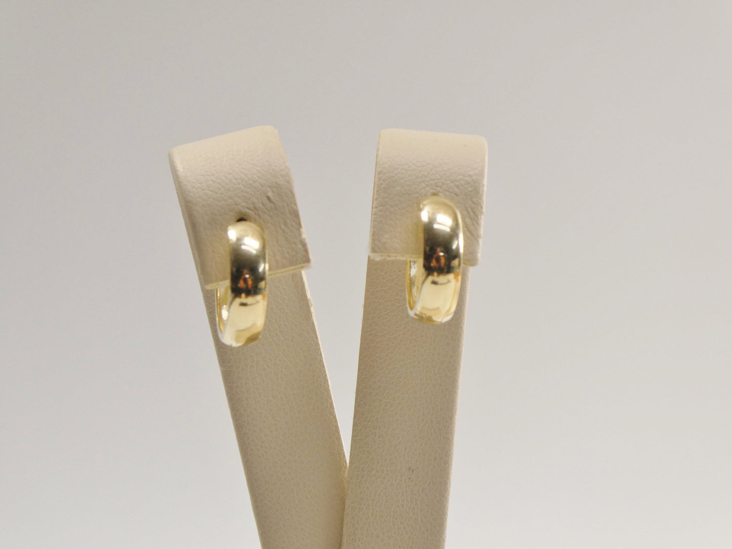 real 10k solid yellow gold 14mm high polish plain hoop huggie earring