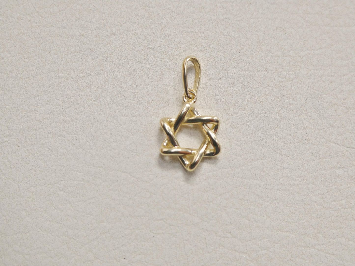 10k real solid yellow gold 18 inch solid figaro chain and star David pendent