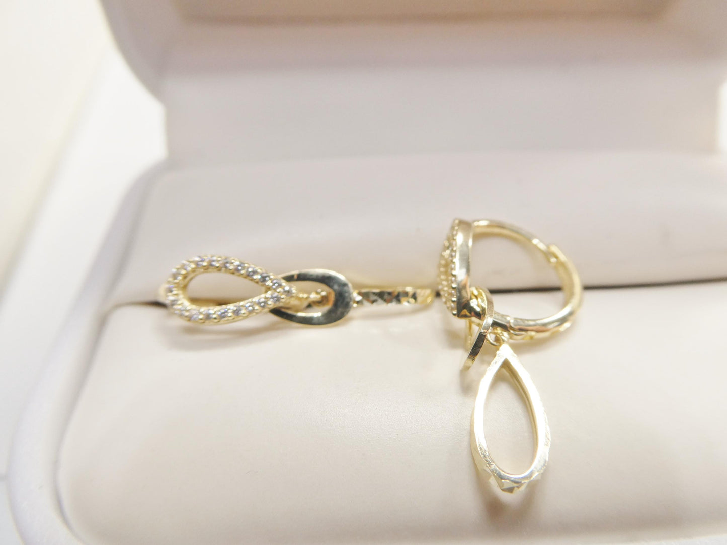 real 10k solid yellow gold designer teardrop hoop huggie earrings