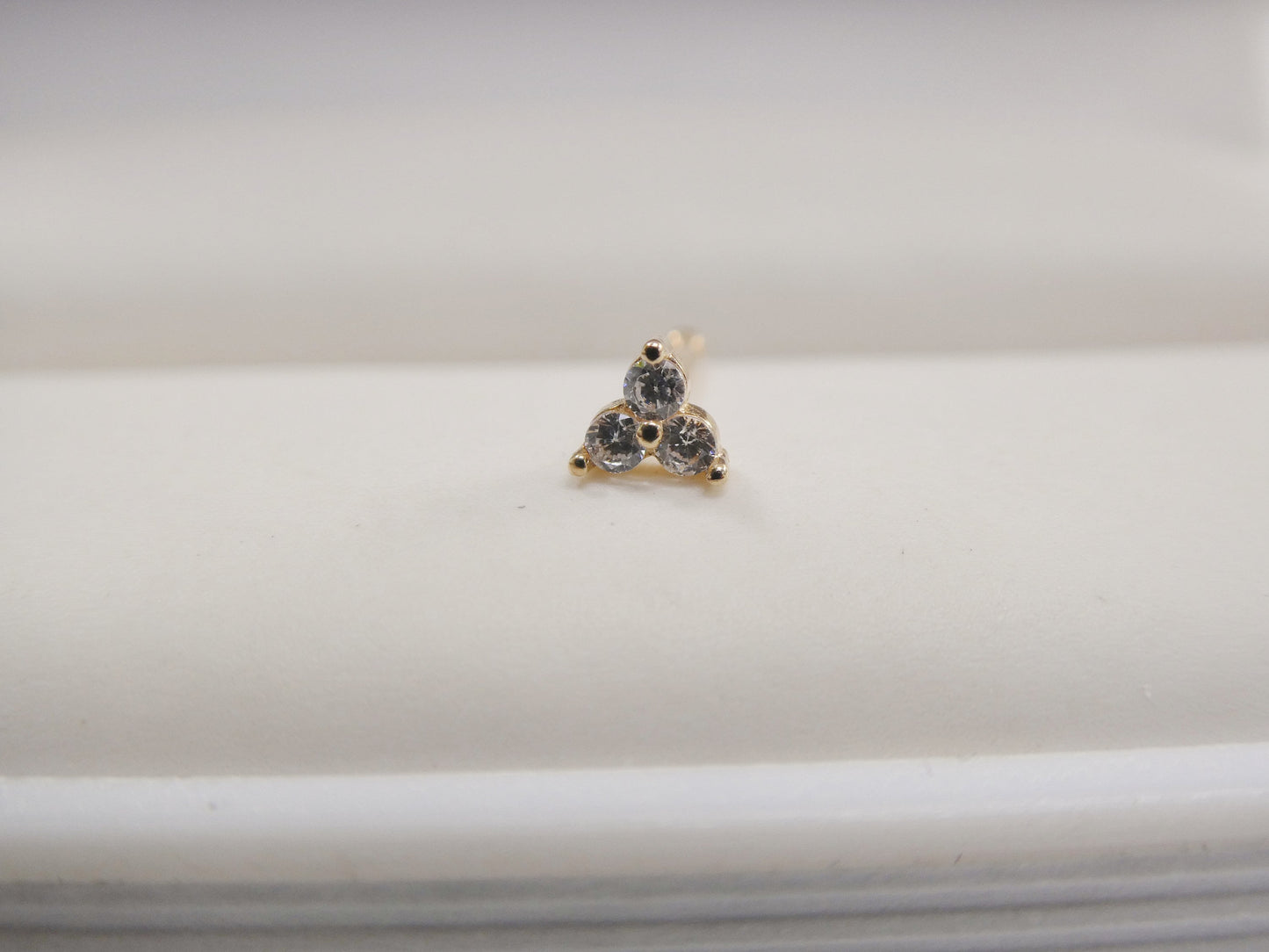 14k real solid yellow gold triangle stud nose ring