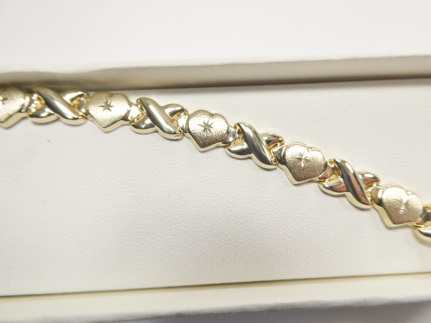 real 10k solid yellow gold xo heart hugs and kisses stampato 6.5 inch bracelet