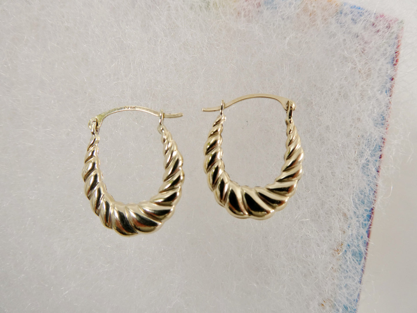 10k real solid yellow gold small classic baby hoop earring