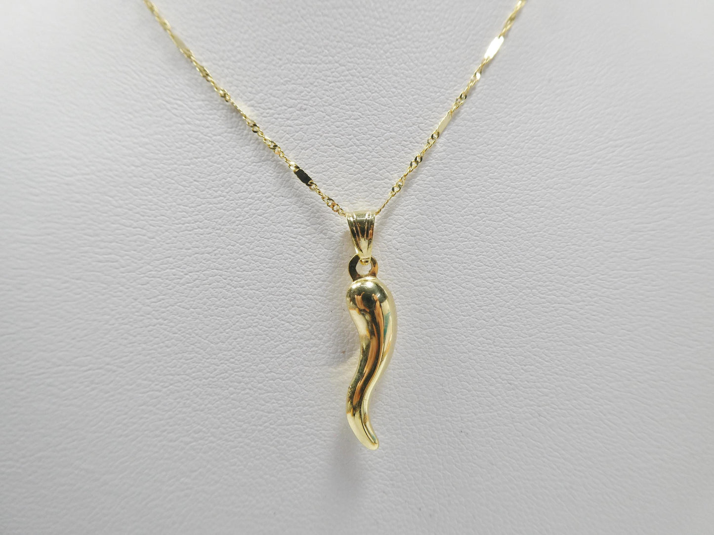 14k real solid yellow gold horn pendent and flat cable necklace