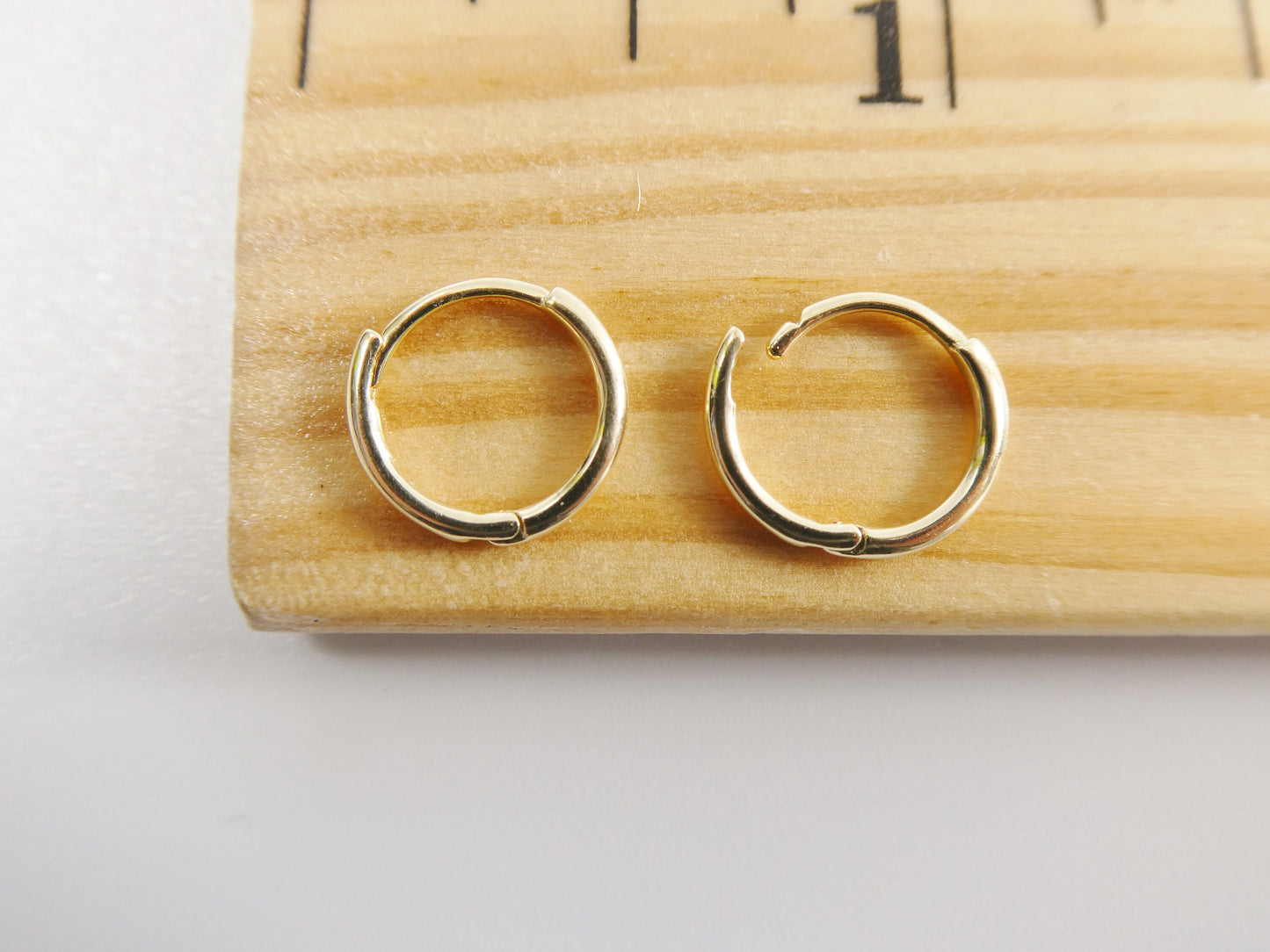 real 10k solid yellow gold 10mm 1MM THICKNESS plain hoop huggie earring