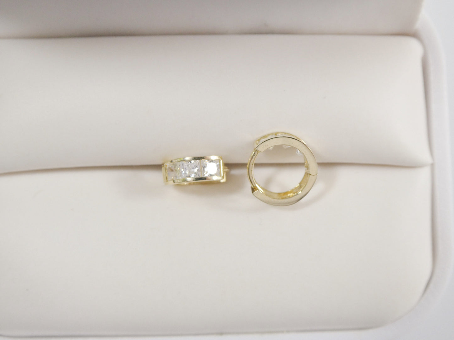 real 10k solid yellow gold small 9mm hoop huggie earrings