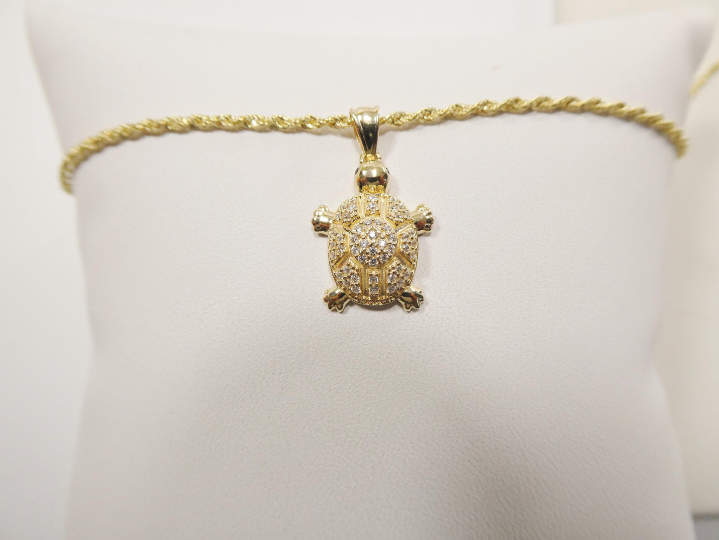14k real solid yellow gold turtle pendent and rope necklace