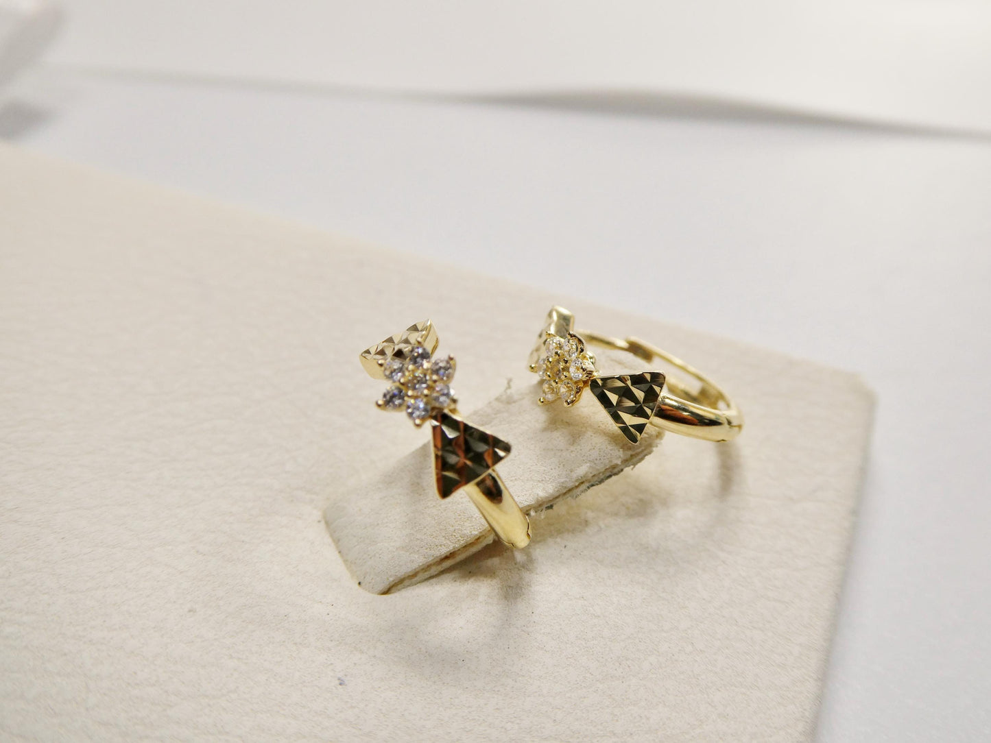 real 10k solid yellow gold designer bow flower hoop huggie earrings