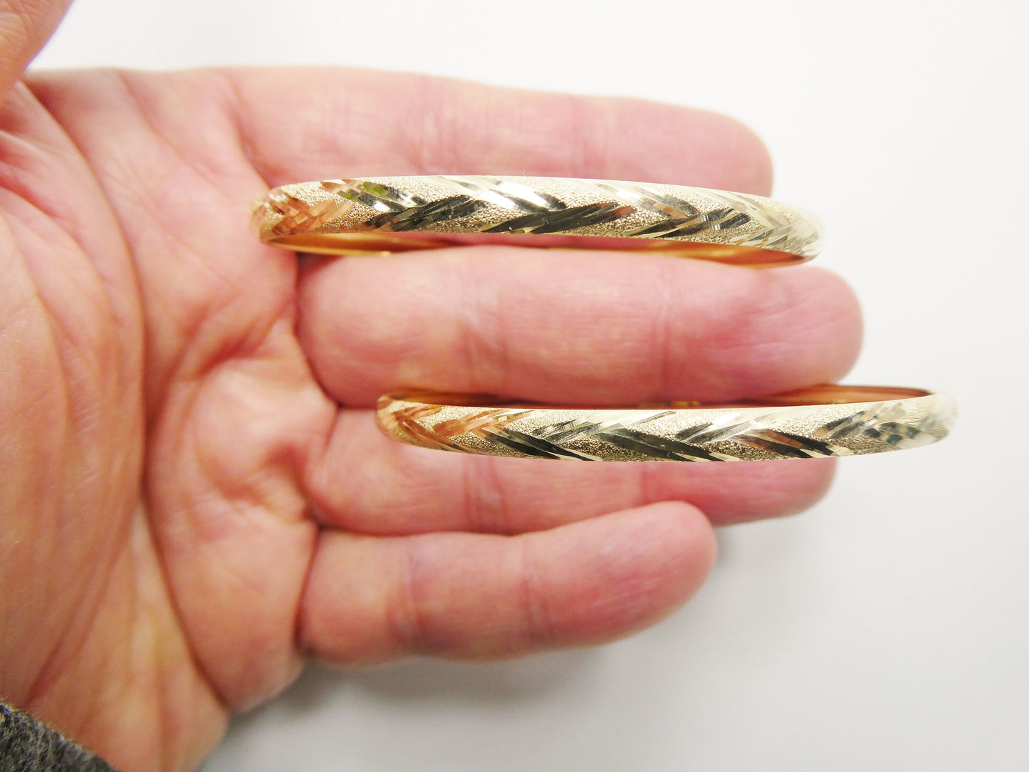 14K real solid yellow gold children baby bangle bracelet