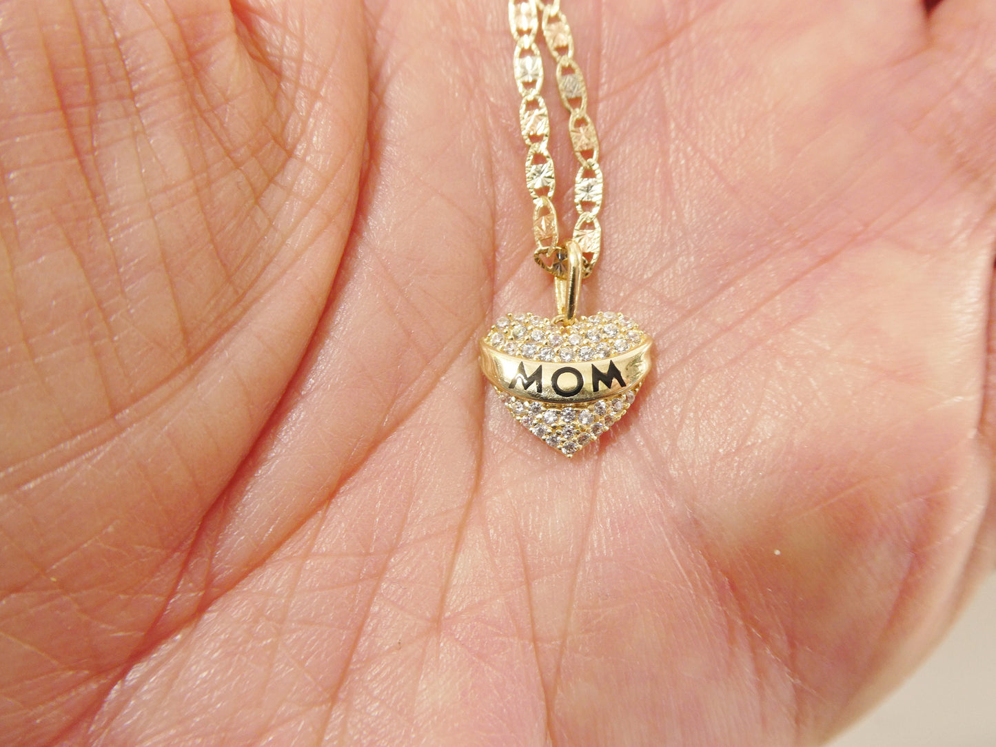 10k real solid yellow gold mom pendent and 16 inch Valentino necklace