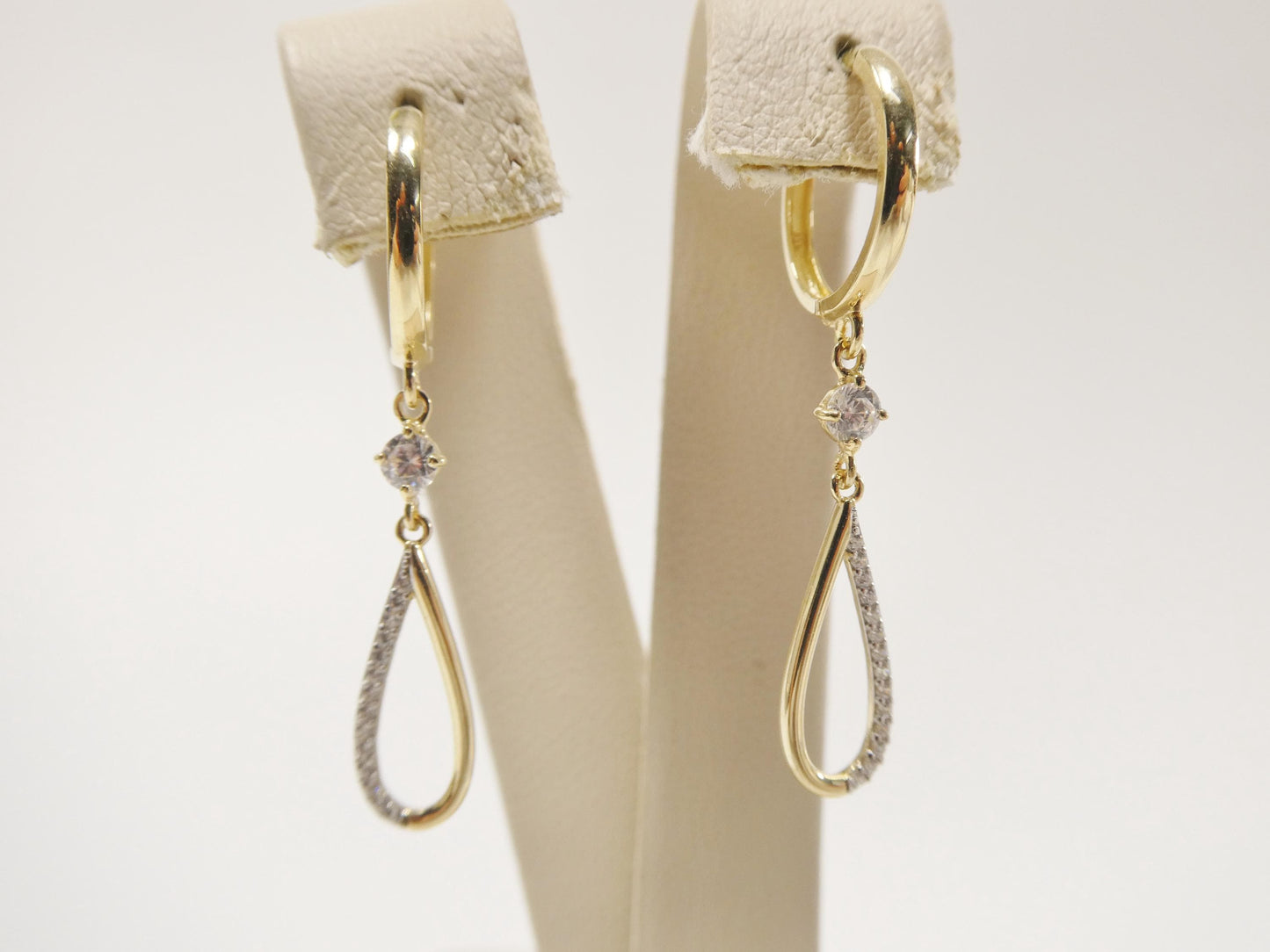 real 10k solid yellow gold teardrop hoop huggie earrings