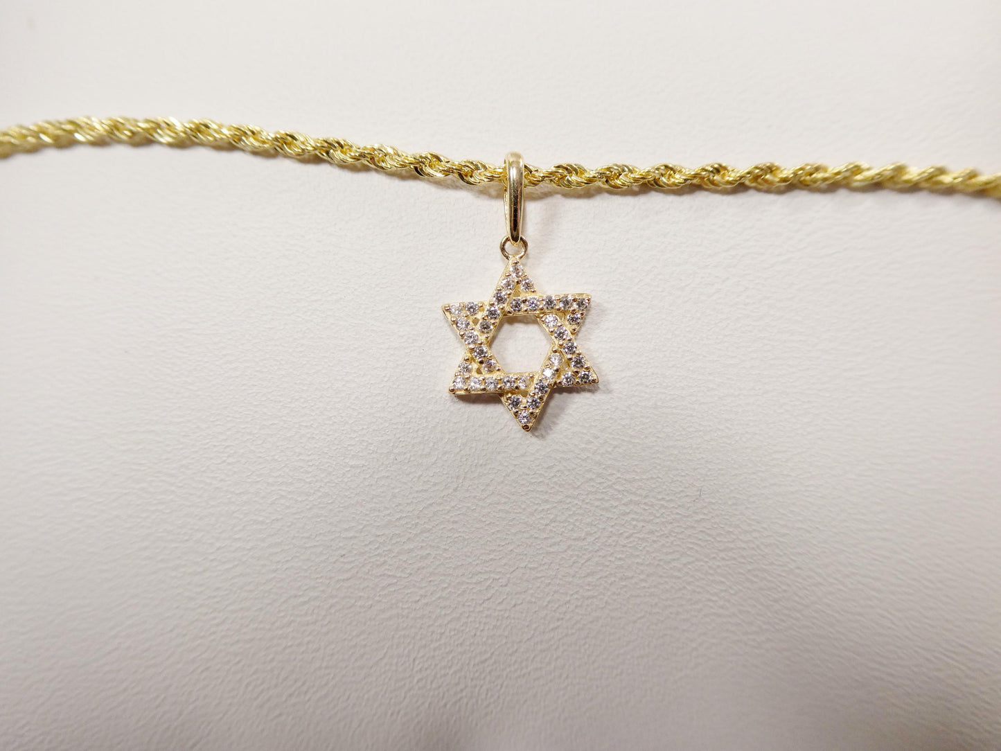 14k real solid yellow gold star David pendent and rope necklace