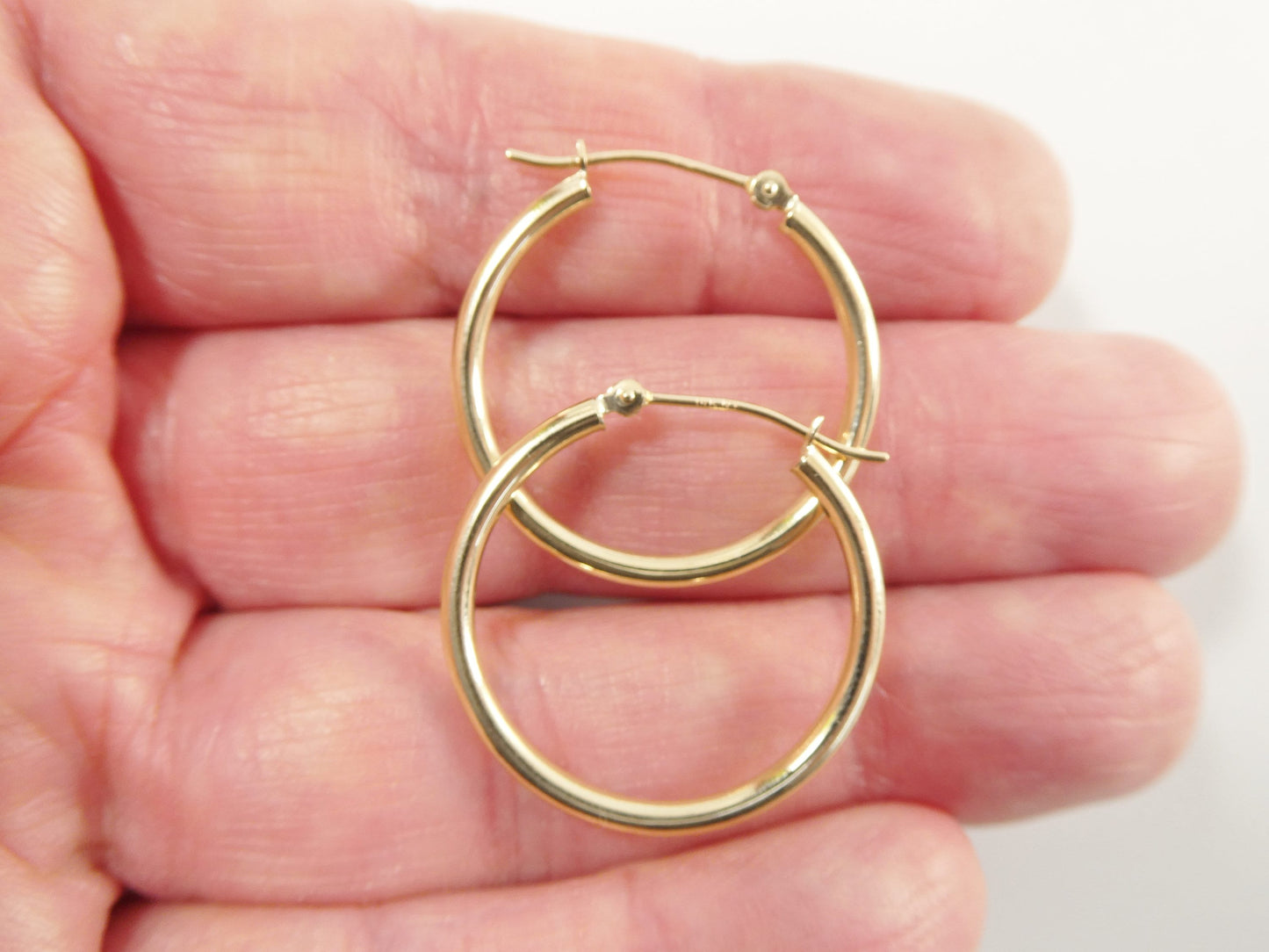 14K real solid yellow gold 2mm / 25mm round hoop earring snap closure high polish finish
