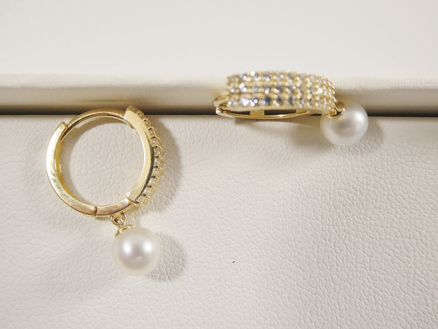 real 10k solid yellow gold cultured freshwater pearl dropping hoop huggie earrings
