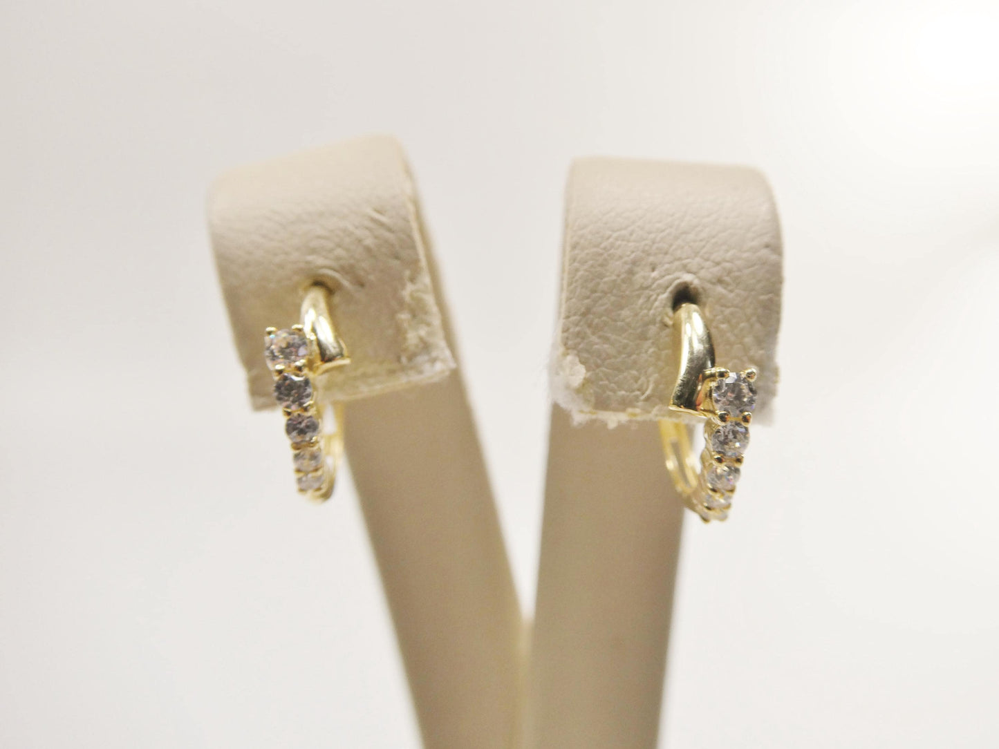 real 10k solid yellow gold designer hoop huggie earring