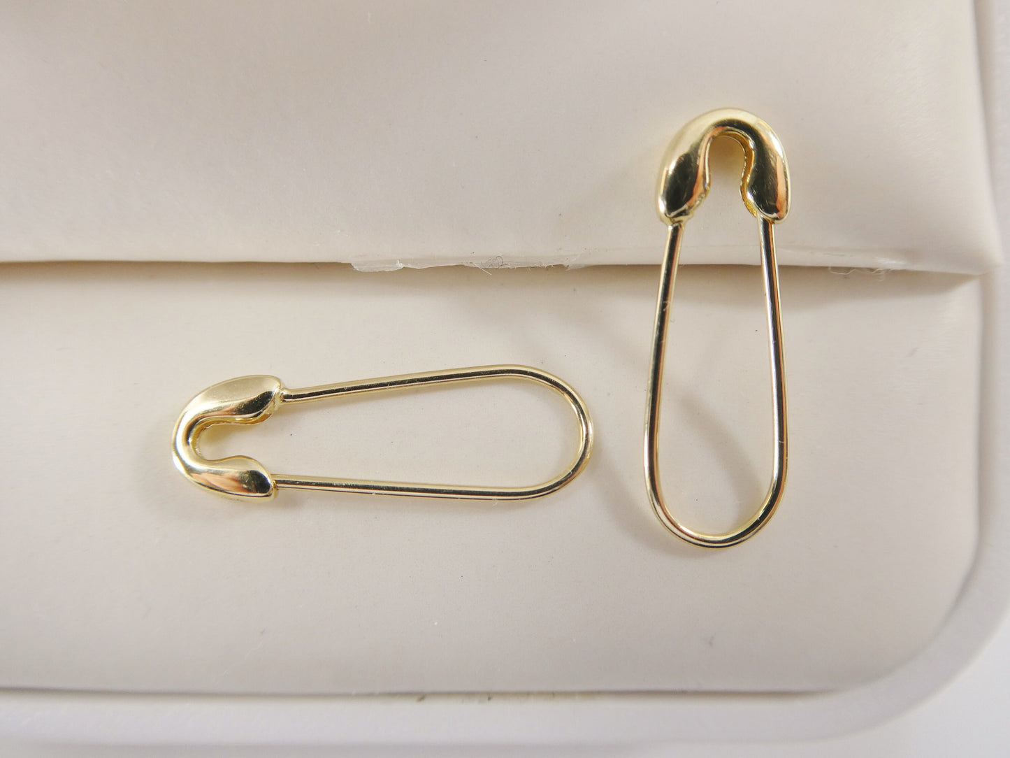 real 10k solid yellow gold safety pin dangle drop earrings