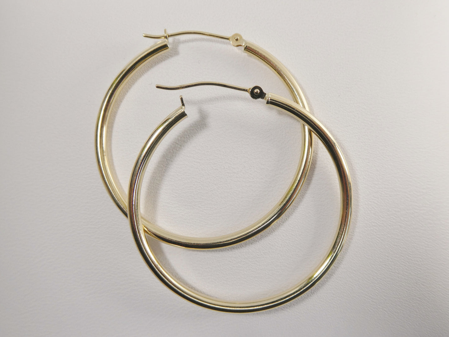 14K real solid yellow gold 2mm / 35mm round hoop earring snap closure high polish finish