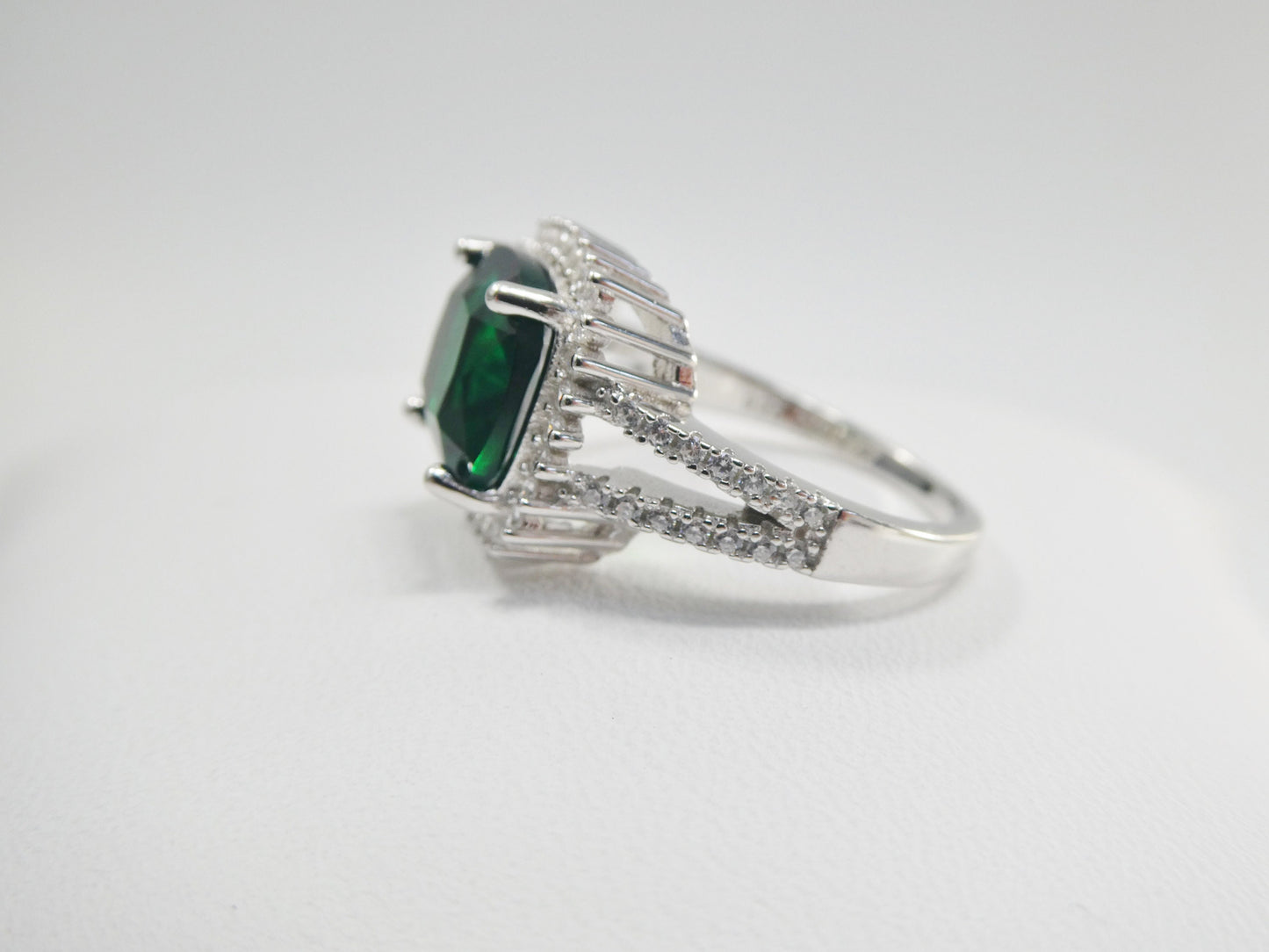 real 925 sterling silver may emerald color stone ladies ring