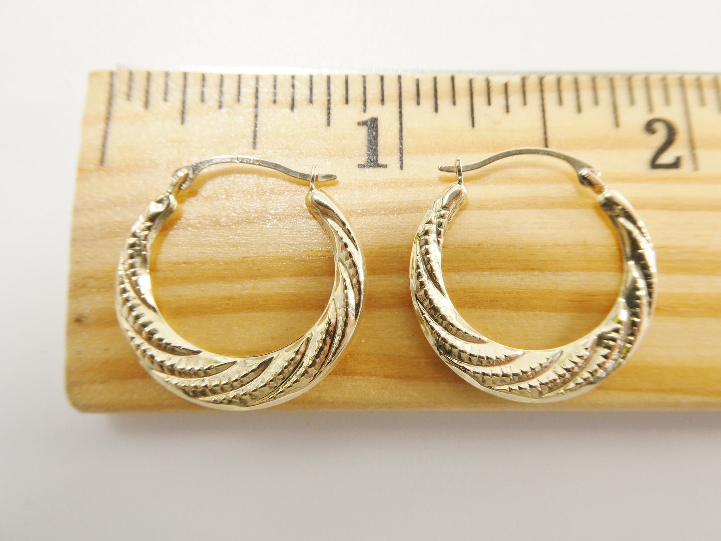 10k real solid yellow gold classic design hoop earrings