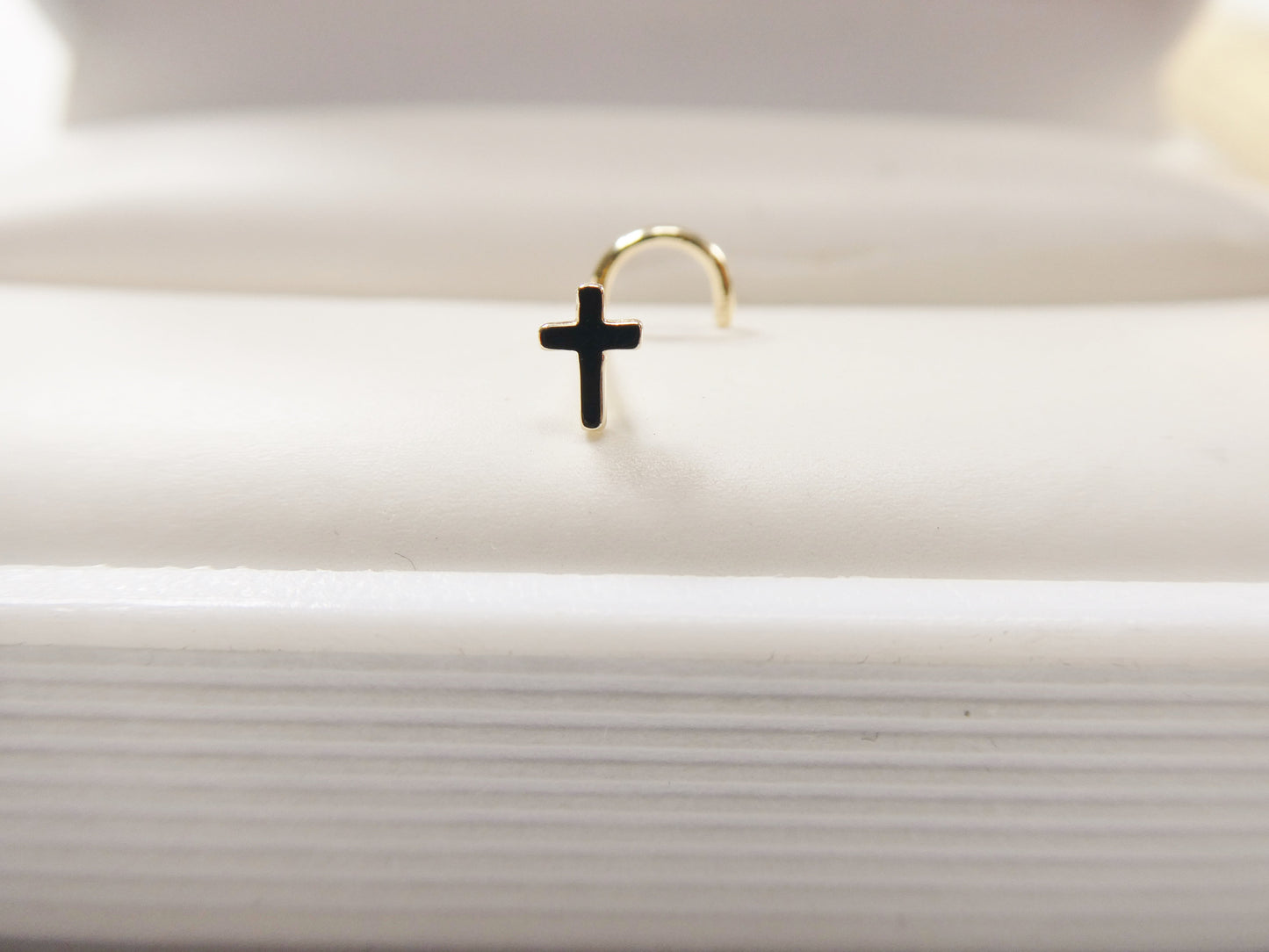 14k real solid yellow gold high polish twist cross nose ring