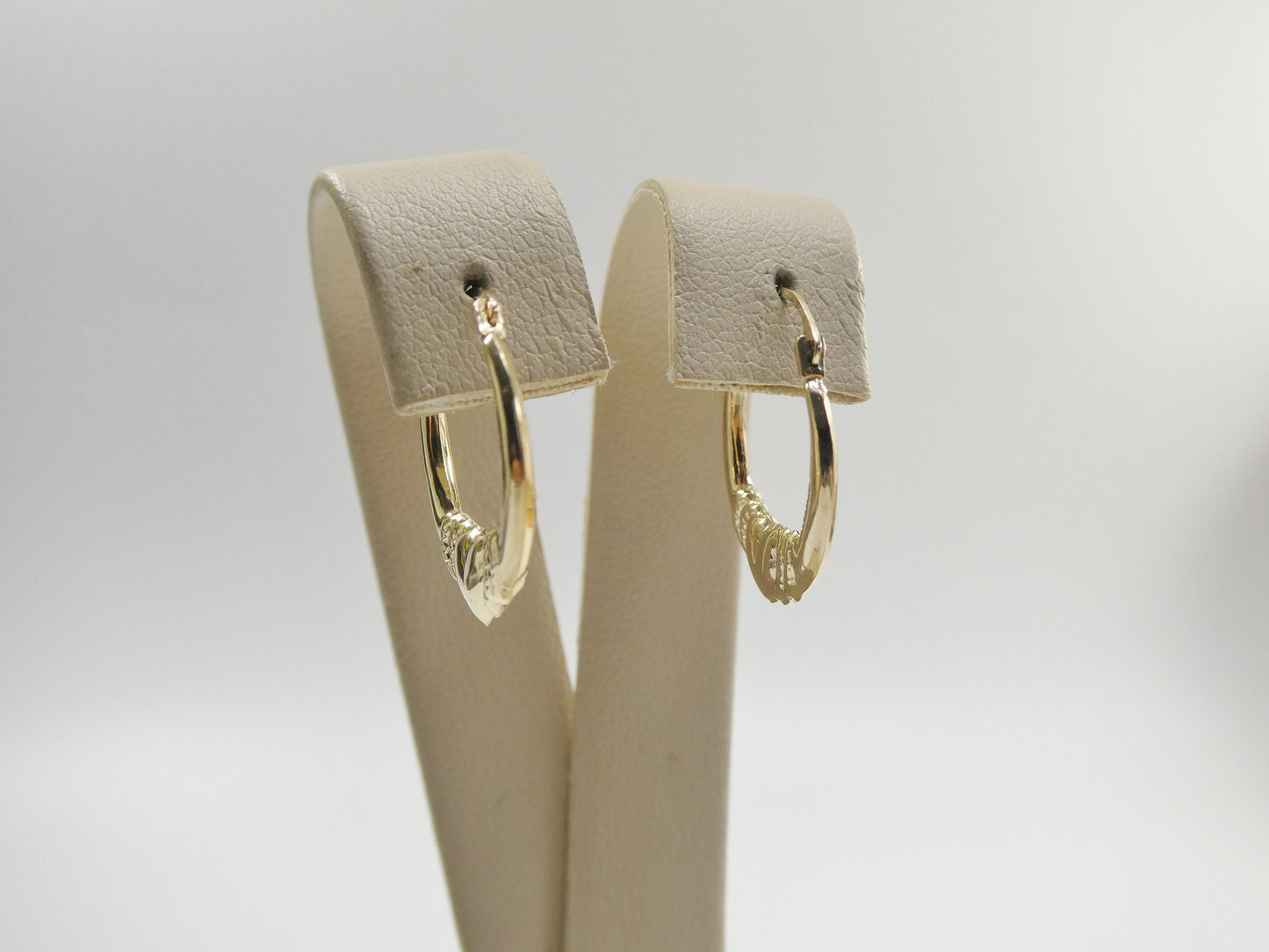 10k real solid yellow gold small heart earrings